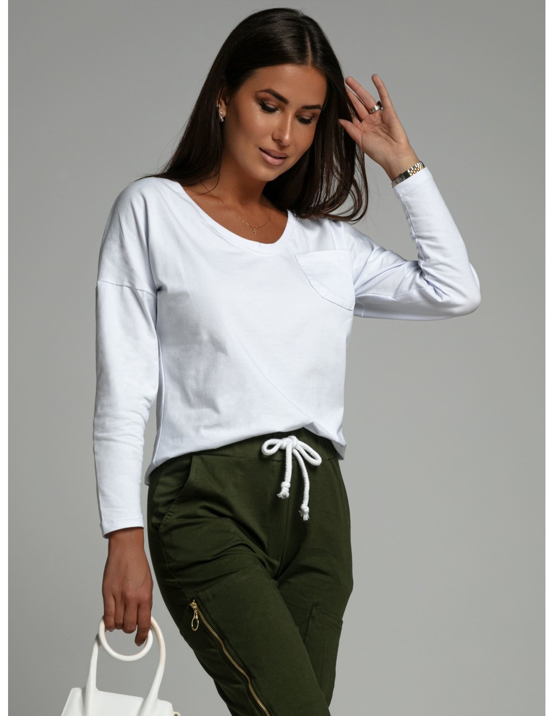 Damen-Set aus Cargohose und einer weiß-khakifarbenen Bluse FK607 – Online-Shop – Boutique